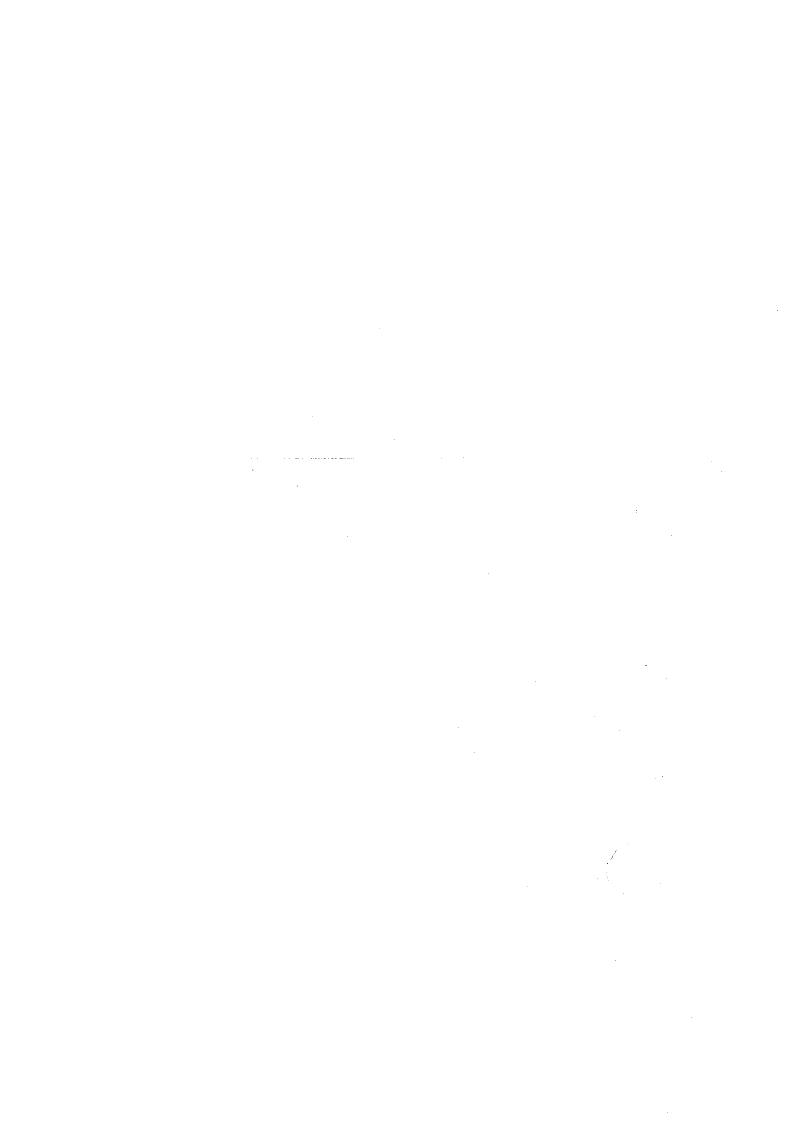 "Диссертация выполнена в Уфимском государственном авиационном техническом университете. В.А. М.А. ГОДИК доктор педагогических наук, профессор С. Г.ТЕРЕЩЕНКО доктор биологических наук, профессор И. Защита диссертации состоится У г. СанктПетербургской государственной академии физической культуры им. П.Ф. Лесгафта , СанктПетербург, ул. Декабристов, . С диссертацией в виде научного доклада можно ознакомиться в библиотеке СПб. ГАФК им. П.Ф. Лесгафта. Л ,. Ю.М. ОБЩАЯ ХАРАКТЕРИСТИКА РАБОТЫ Актуальность исследования. Проблема подготовки спортсмена к индивидуально высокому результату в соревнованиях непреходяще актуальна вследствие многих обстоятельств объективного и субъективного порядков особенности вида спорта, уровень состязаний, планируемые результаты, квалификация спортсмена и пр Это должно учитываться в организации, содержании и проведении подготовки в виде соответствующих корректив параметров процесса. Известно, что спортсмен в течение года может находиться в оптимальном состоянии и быть, в связи с этим, готовым к достижению максимальных для себя спортивных результатов раза А. Д.Новиков, Л. П.Матвеев, Г. С.Туманян, И. П.Деггярев, В. Н.Платонов и др Соответственно весь контролируемый период подготовки делится сообразно количеству основных соревнований на соответствующее число макроциклов МаЦ продолжительностью по месяцев для лучшего управления каждый макроцикл делится на средние циклы мезоциклы МЗЦ по 2, недели с естественно более конкретными задачами и содержанием. Особое место в последовательности мезоциклов занимает предсоревновательный этап подготовки ПЭП, по назначению своему выводящий спортсмена на уровень оптимальной готовности к высокоэффективной и результативной соревновательной деятельности. Исследование проблематики данного направления, установление места и закономерностей проведения предсоревновательного этапа подготовки в системе макроцикла является актуальным и требующим решения, как совершенно необходимое условие обоснованных вышеупомянутых корректив параметров процесса и, в итоге, управления подготовкой. Состояние проблемы исследования. Тематике подготовки спортсменов к соревнованиям посвящено немало работ, как общетеоретического характера Н. Г.Озолина, В. М.Дьячкова, Н. И.Пономарева, М. А.Годика, В. Н.Платонова и др. К.Т. Булочко, В. А.Булкин, Г. С.Туманян, И. П. Дегтярев, А В. Родионов, Ю. Б.Никифоров, А. В.Черняк, И. Исследования содержательны и вклад их выводов и результатов в теорию и методику спорта бесспорен, что имеет выражение в накоплении системы знаний теории спорта и подтверждается успехами наших спортсменов на крупнейших международных состязаниях. Анализ трудов специалистов теории и методики физического воспитания свидетельствует о развитии научной дисциплины в сторону увеличения выявленных учеными закономерностей отношений, связей и проявлений объектов, составляющих и сущностей предмета. Вместе с тем, однако, в известных работах отсутствуют аналоги реализованного в настоящем исследовании подхода к разрешению проблемы и полученных результатов. Практика же, не располагая общей теоретикометодологической основой решения, движется к цели разными, нередко ошибочными, путями. 